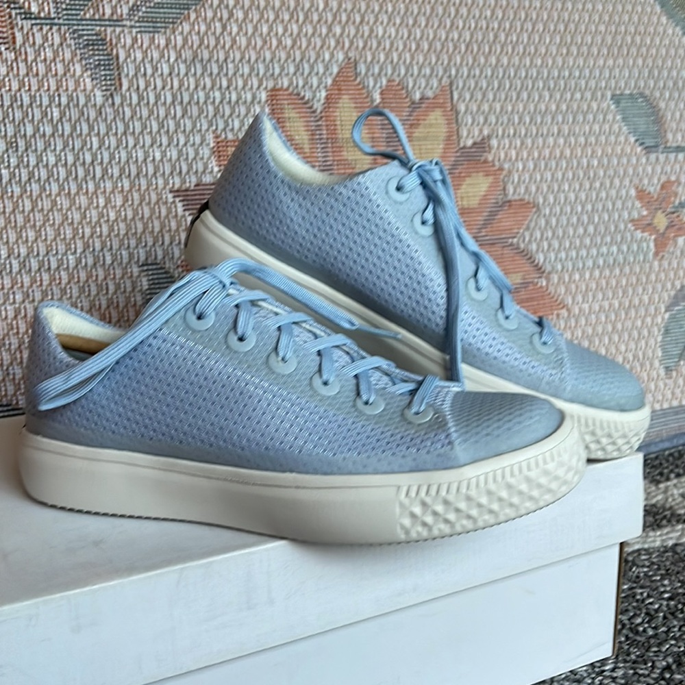 Converse WMNS 156650C
CTAS MODERN OX Chuck Taylor All Star 
PORPOISE/EGRET/EGRET - Picture 6 of 16
